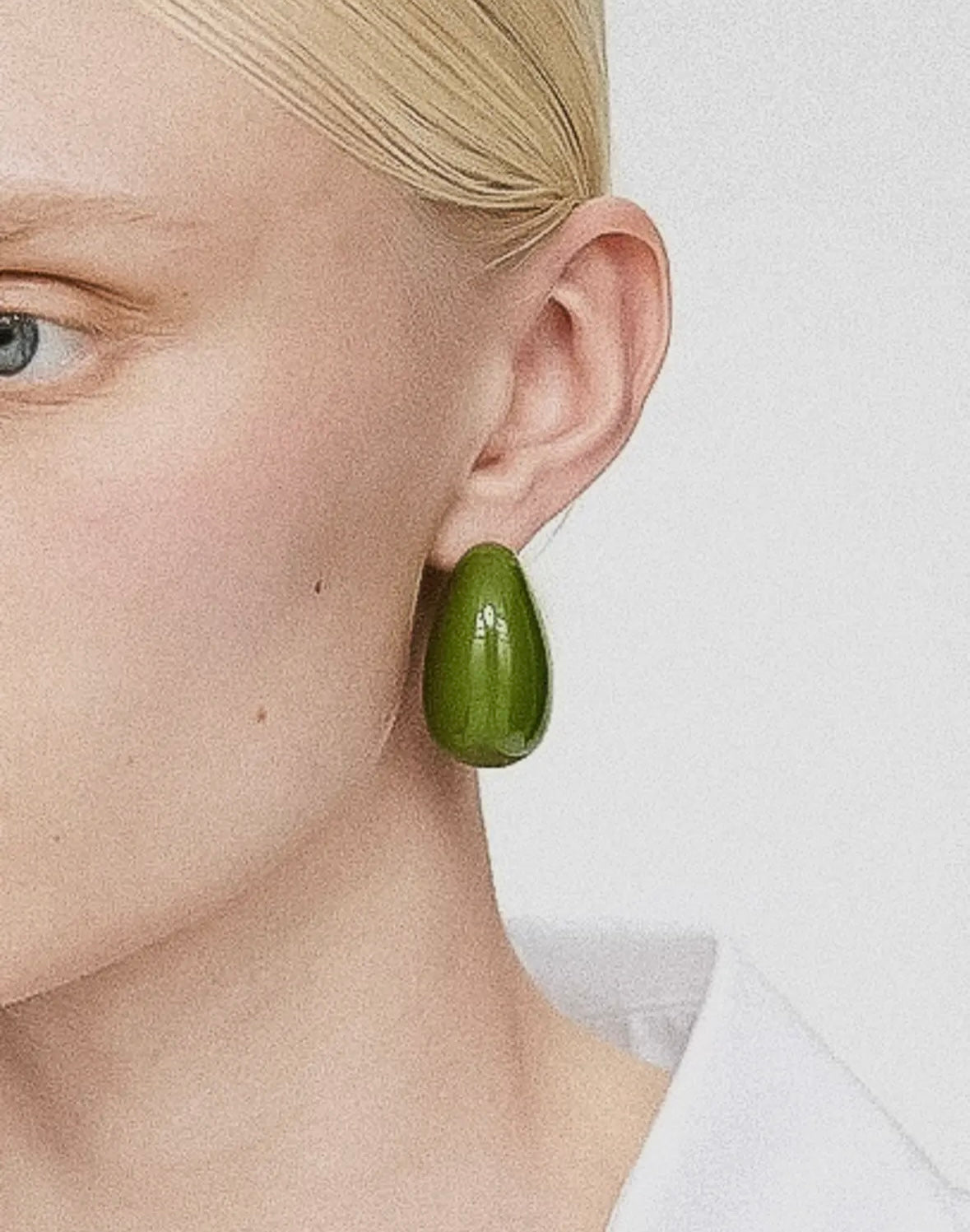 Oliee Olive Retro Chunky Teardrop
Statement Earrings
