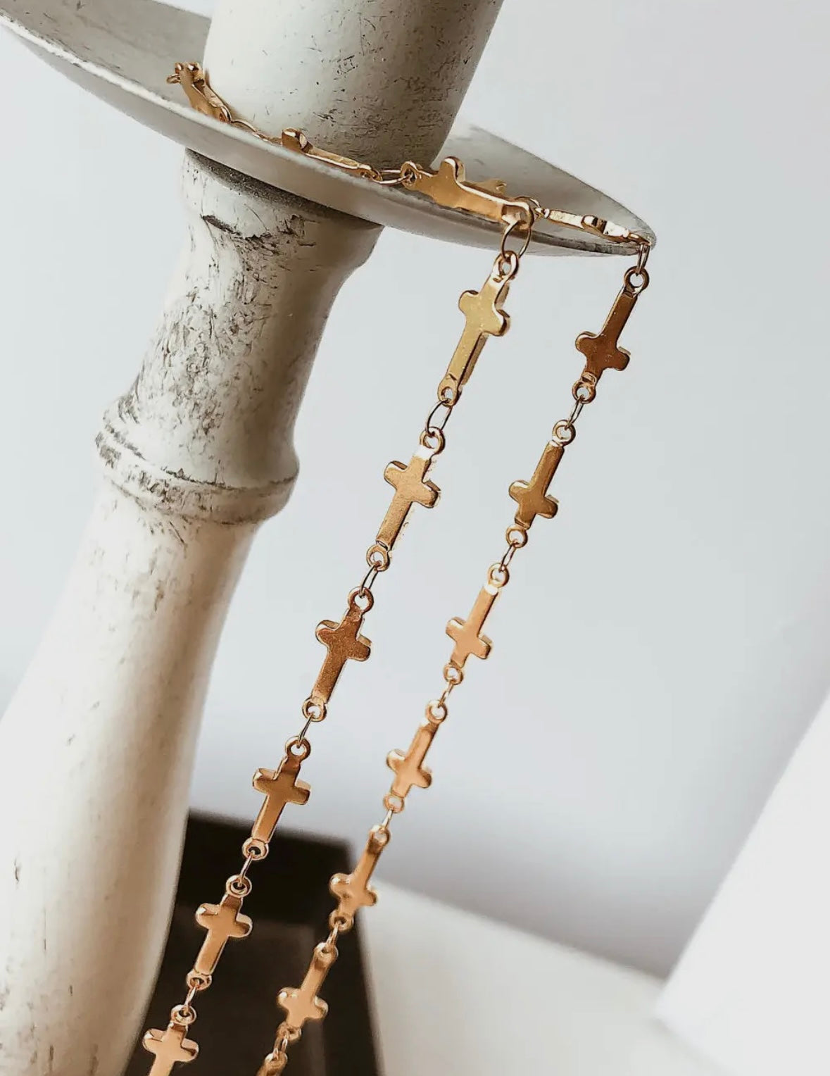 Cross Choker