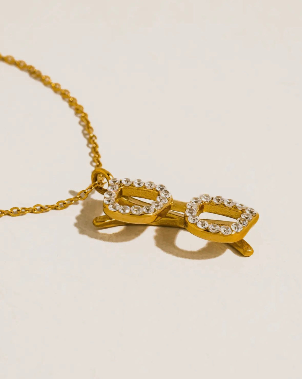Amélis 18K Gold Non-Tarnish Cz
Sunglasses Necklace