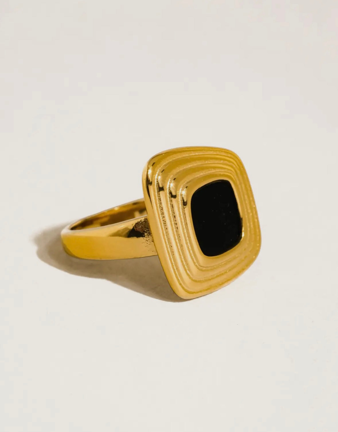 Auricca 18K Gold Non-Tarnish
Abstract Open Statement Ring