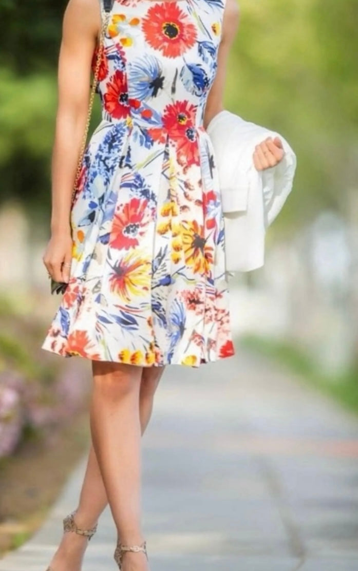 Donna Morgan Red & Blue Floral