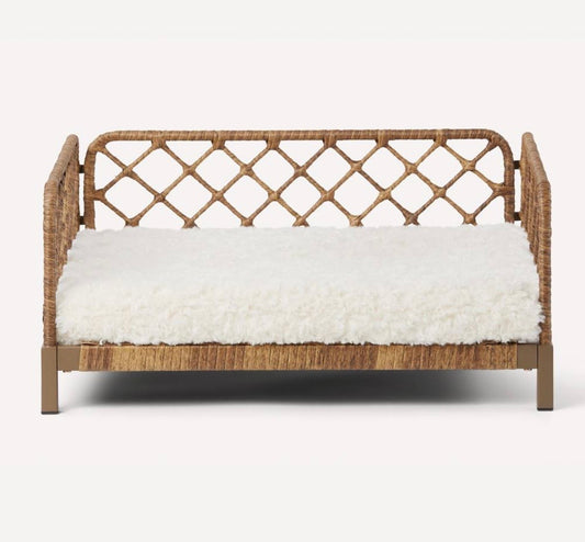 Nate & Jeremiah Elevated Pet Bed￼