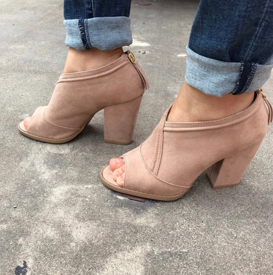 Neutral Short Heel