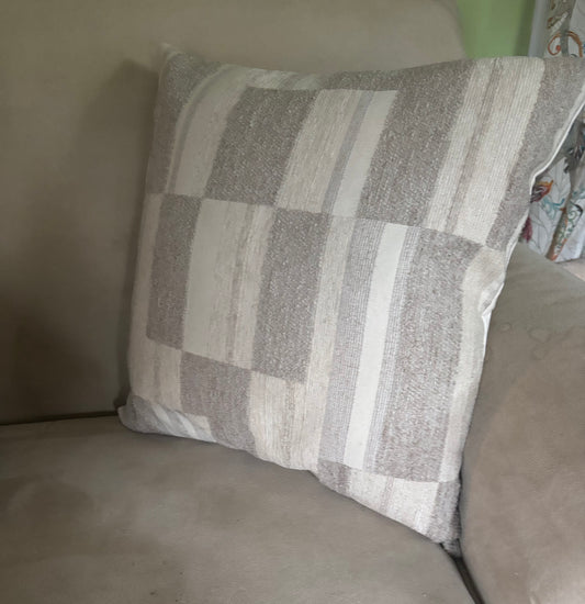 Throw pillow