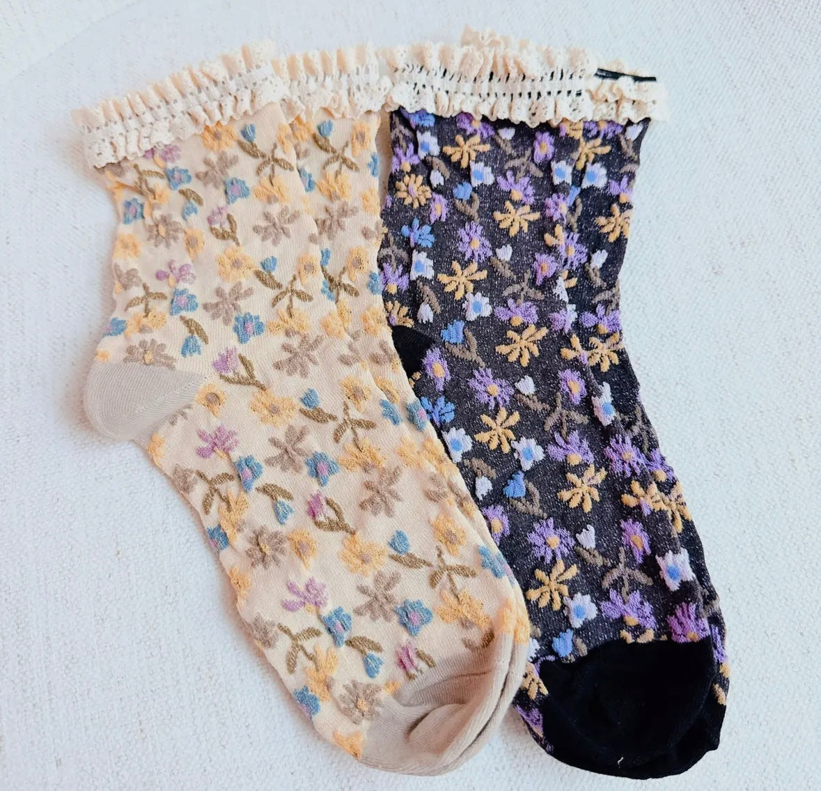 Vintage Blossom Socks