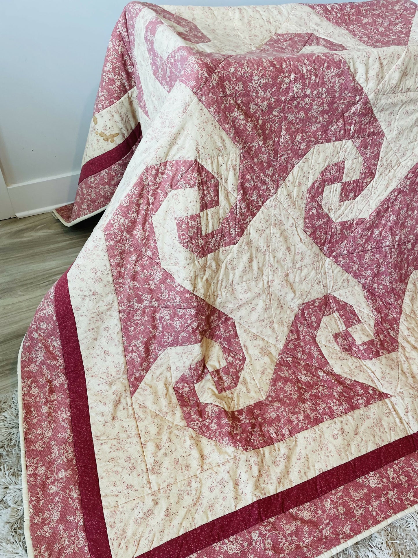 Vintage Floral Patterned Quilt