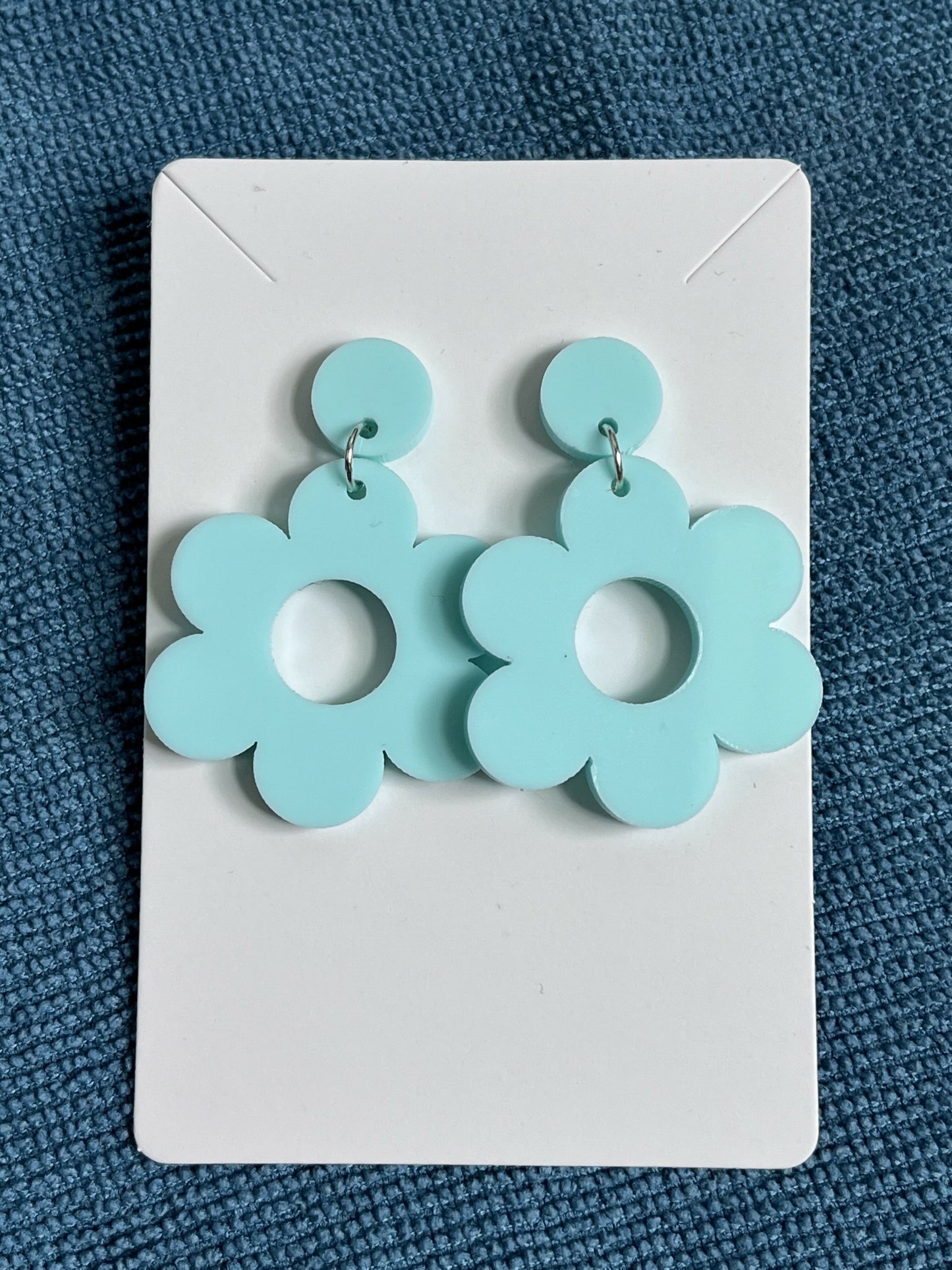 Mint flower earrings